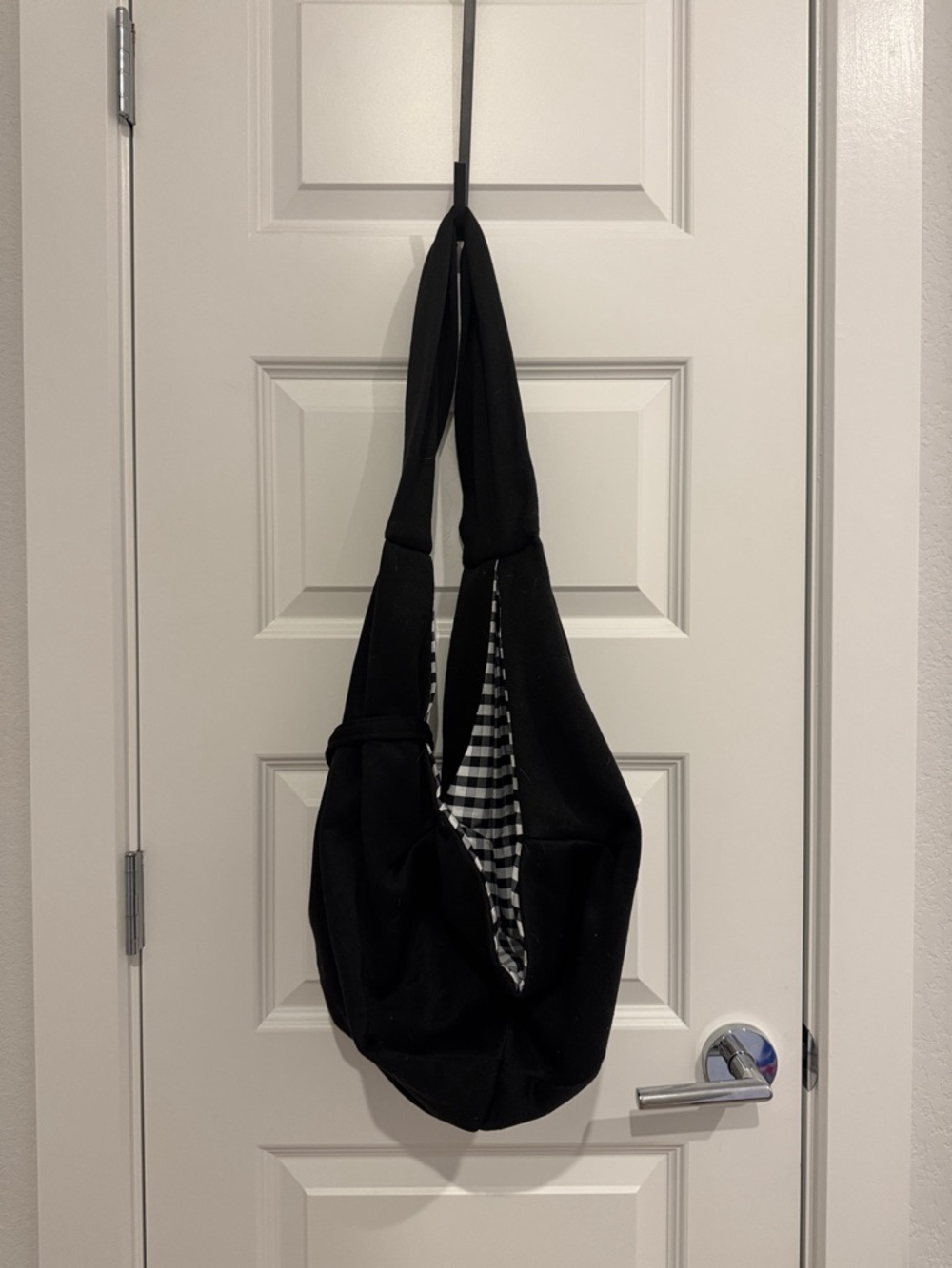Black crossbody sling/pet carrier